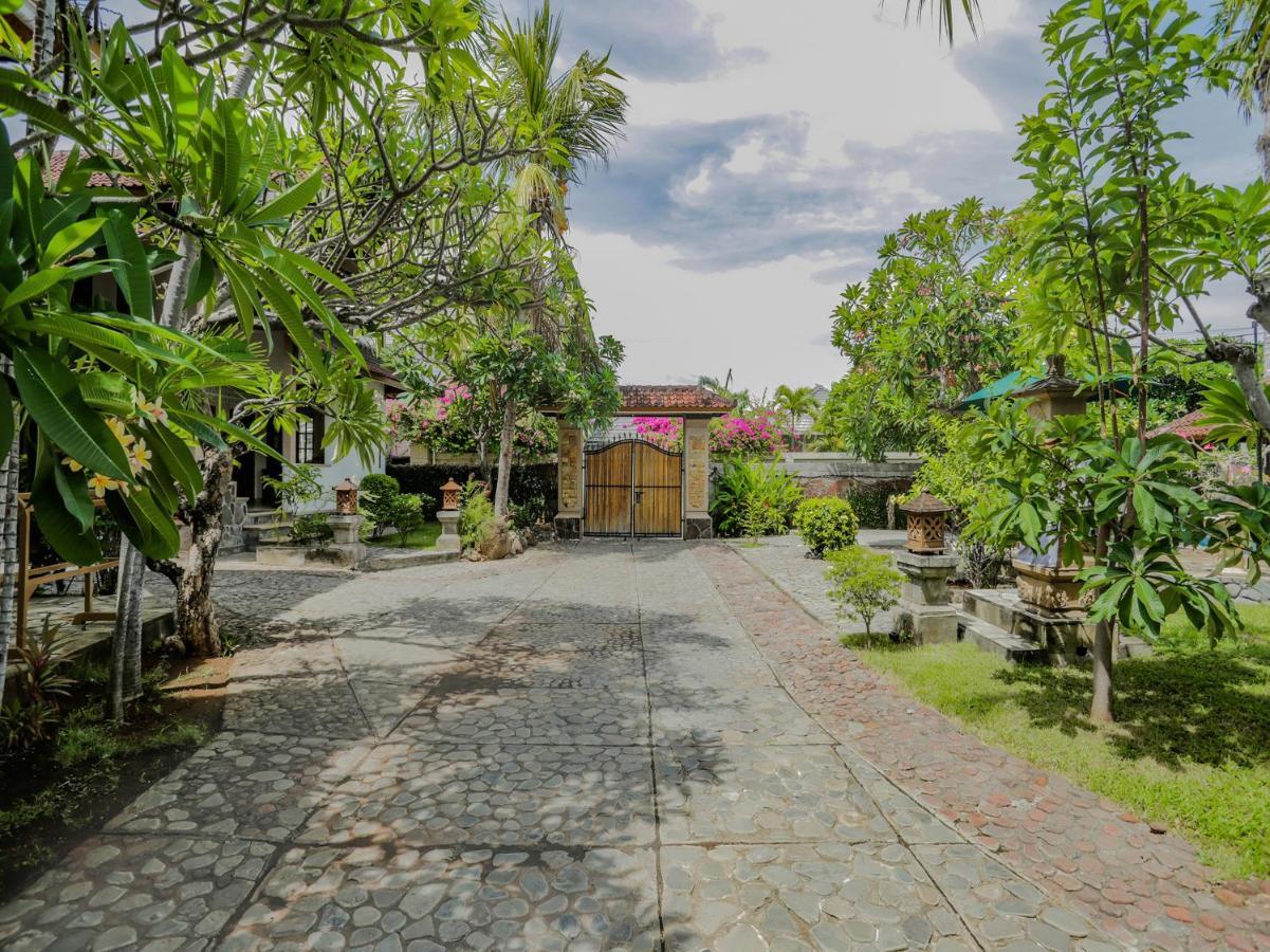 Vedanta Villa Lovina  Luaran gambar