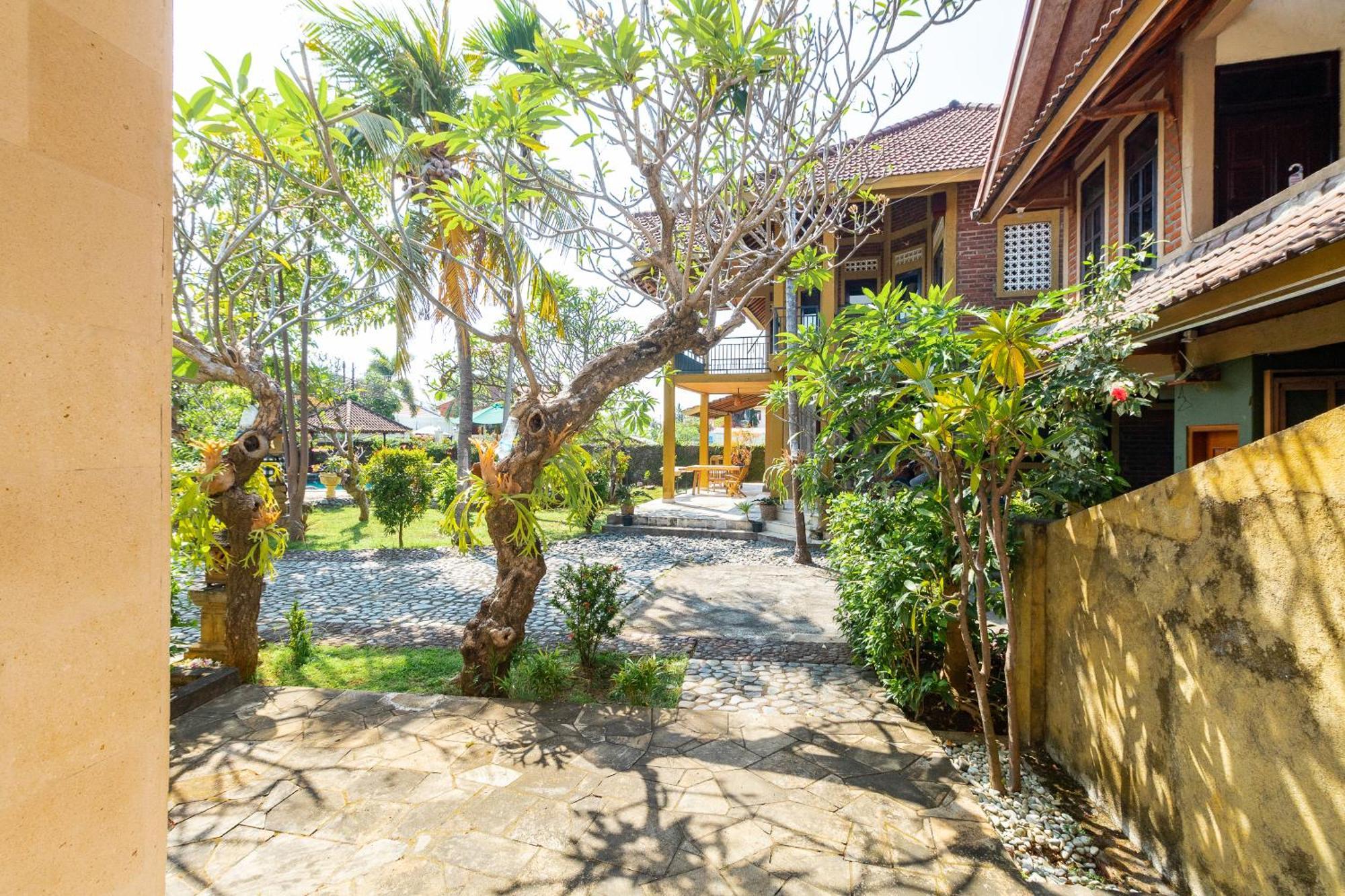 Vedanta Villa Lovina  Luaran gambar